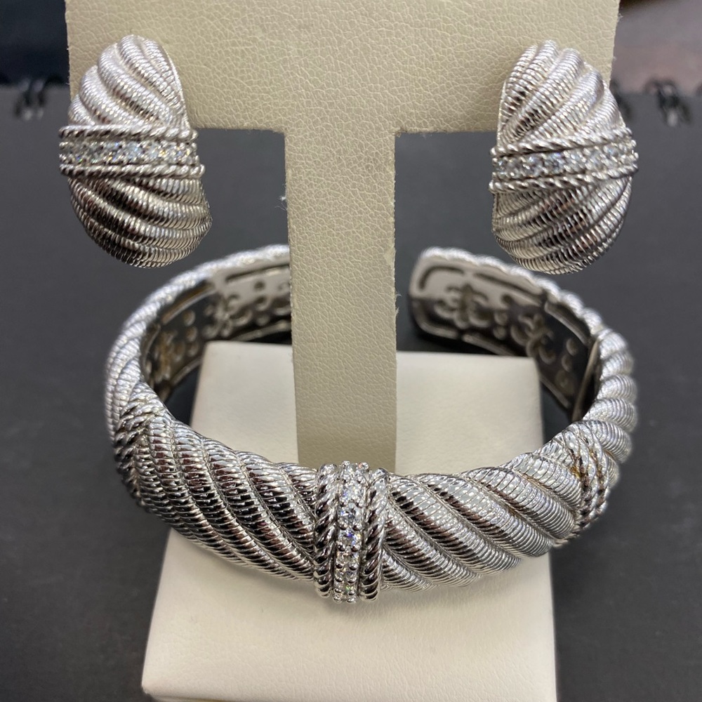 Judith ripka bangle and earring set